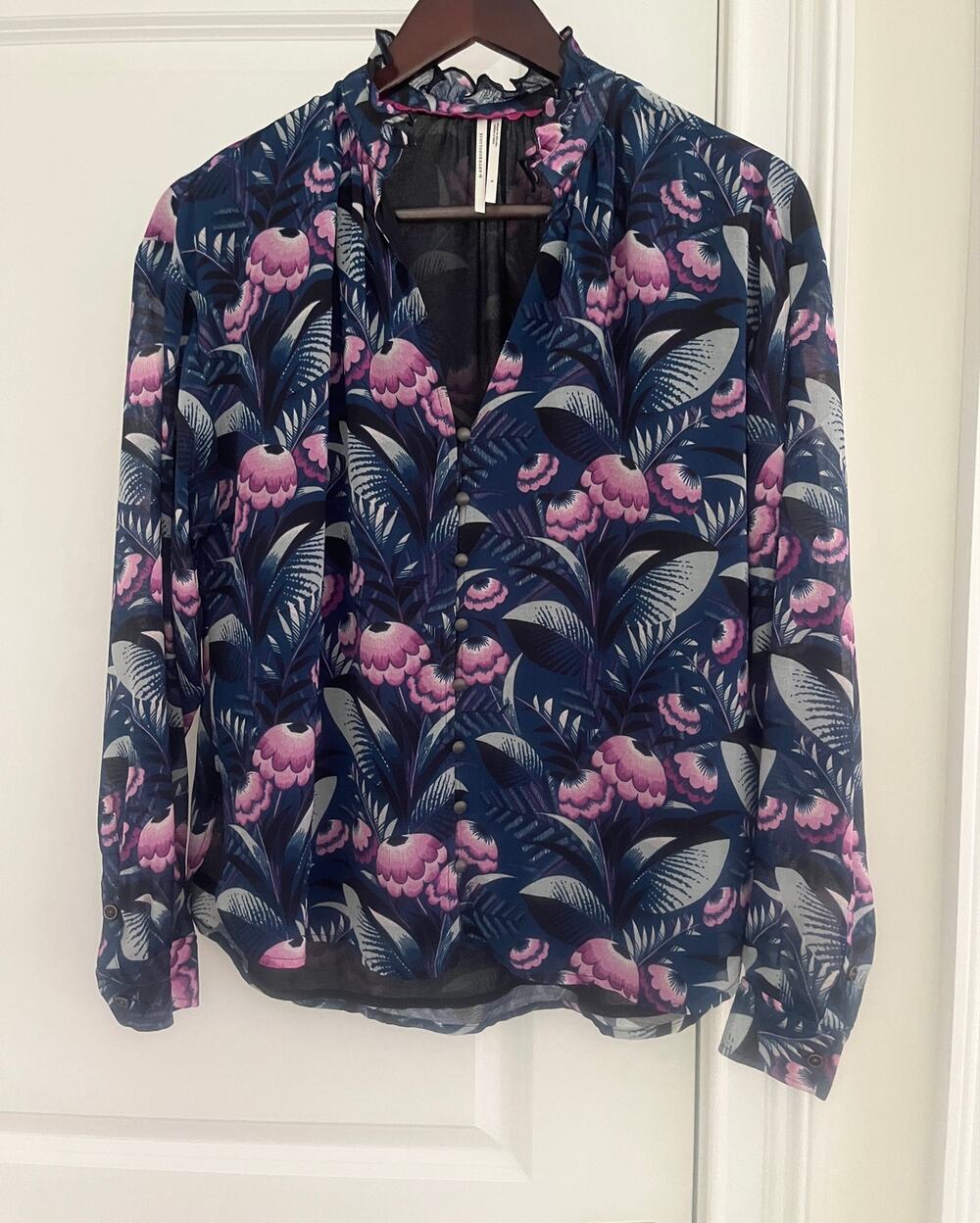 Anthropologie Maeve Floral Ruffle V Neck Blouse Top Pink Navy Size S Small